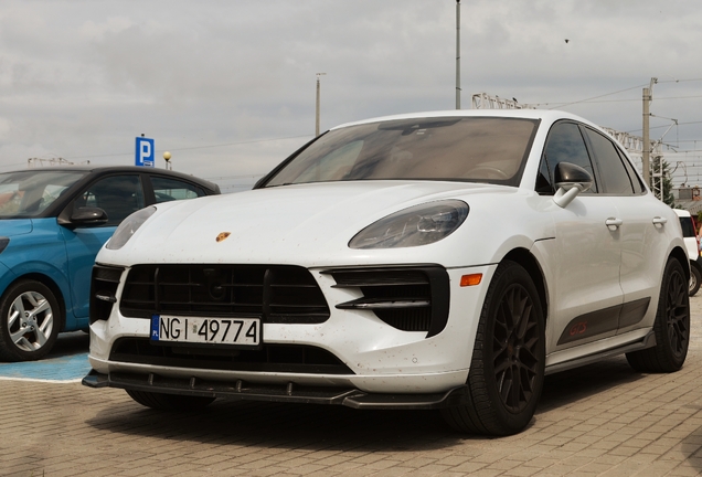 Porsche 95B Macan GTS MkII