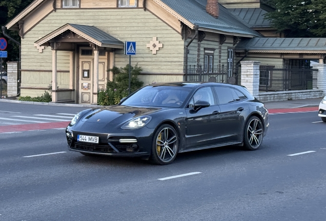 Porsche 971 Panamera Turbo S E-Hybrid Sport Turismo