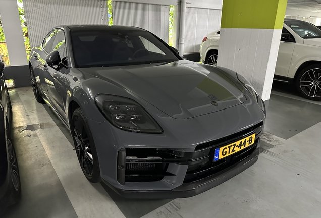 Porsche 972 Panamera Turbo S E-Hybrid