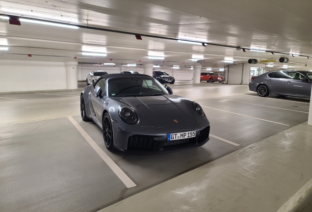 Porsche 992 Carrera 4 GTS Cabriolet MkII