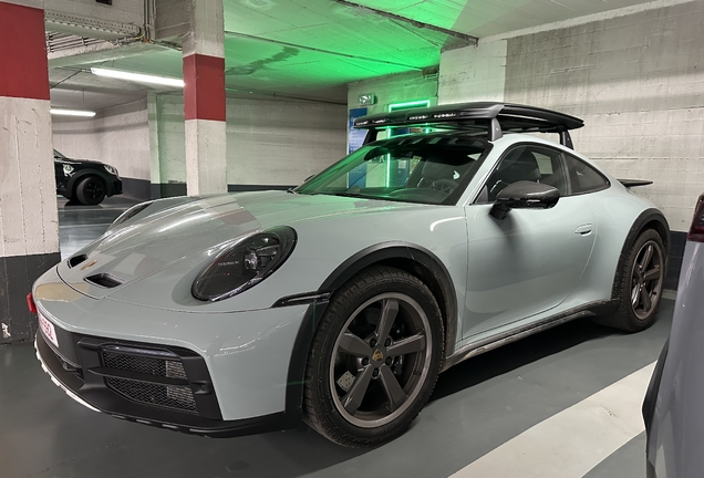 Porsche 992 Dakar