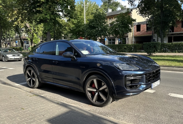 Porsche Cayenne Coupé Turbo E-Hybrid