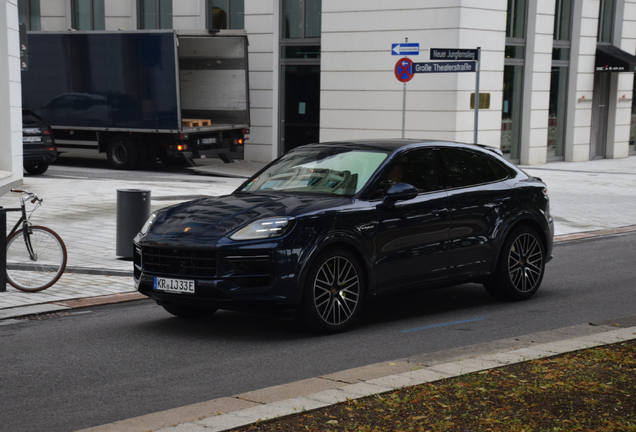 Porsche Cayenne Coupé Turbo E-Hybrid