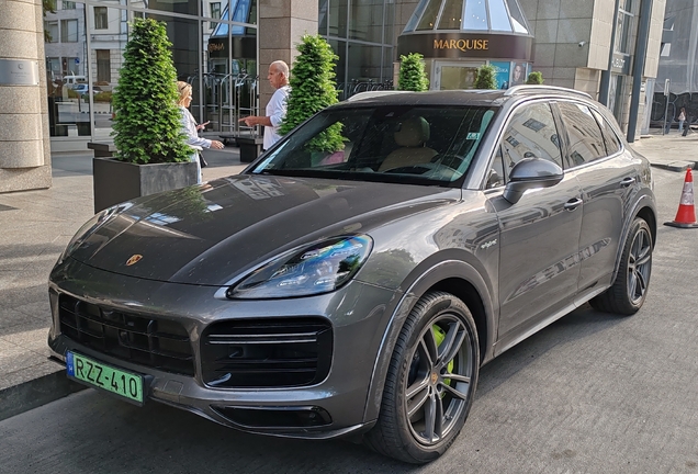 Porsche Cayenne Turbo S E-Hybrid