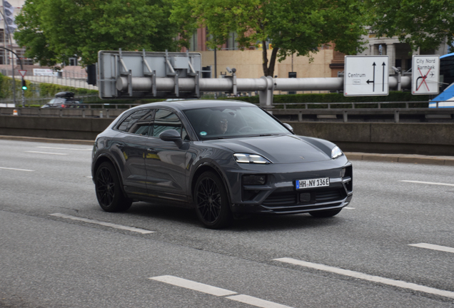Porsche Macan EV Turbo
