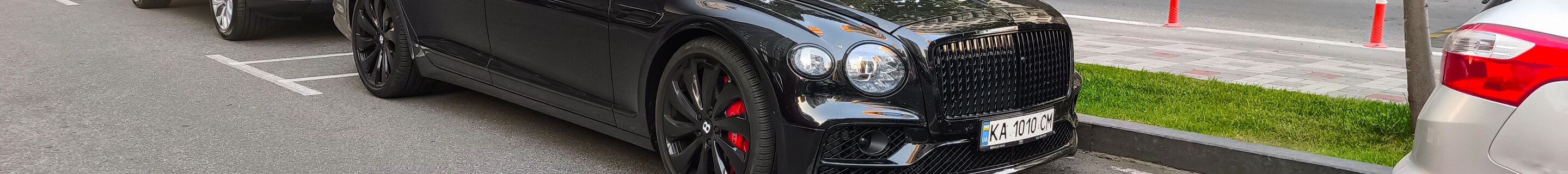 Bentley Flying Spur V8 2021