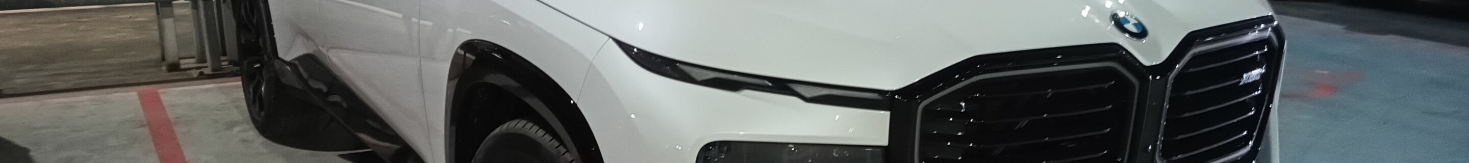 BMW XM G09