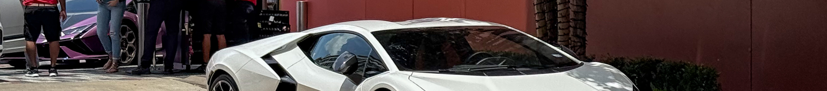 Lamborghini Revuelto