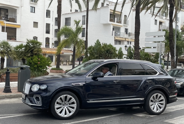 Bentley Bentayga Hybrid 2021 First Edition
