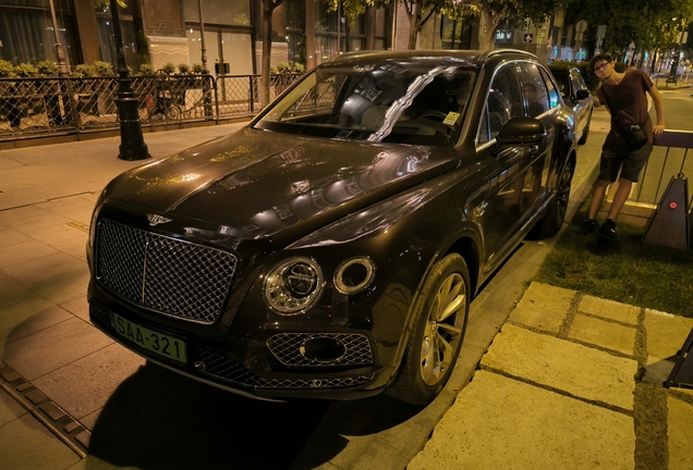 Bentley Bentayga Hybrid