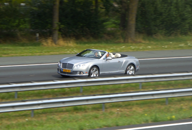 Bentley Continental GTC 2012