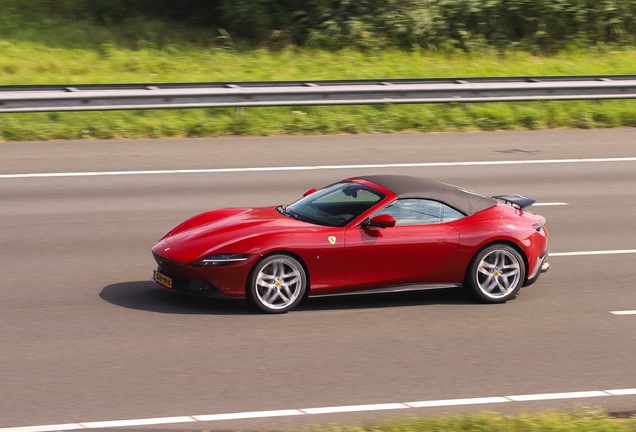 Ferrari Roma Spider