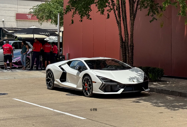 Lamborghini Revuelto