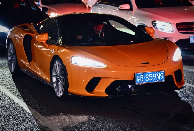 McLaren GT