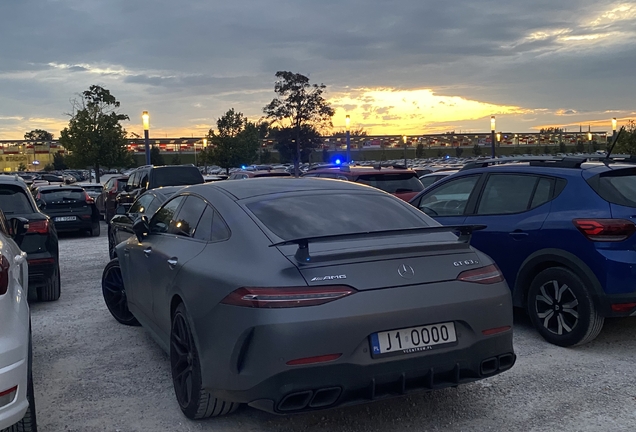 Mercedes-AMG GT 63 S X290