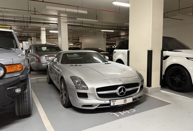Mercedes-Benz SLS AMG