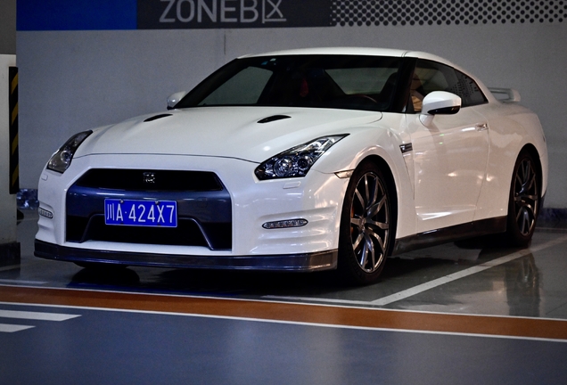 Nissan GT-R 2011