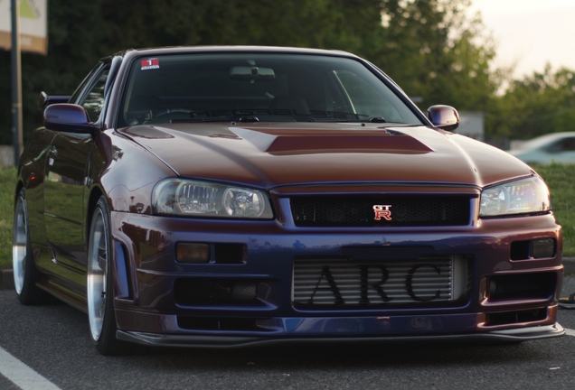 Nissan Skyline R34 GT-R