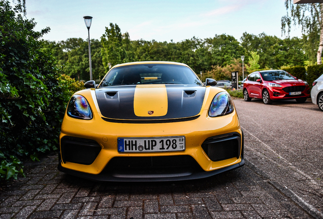 Porsche 718 Cayman GT4 RS Weissach Package