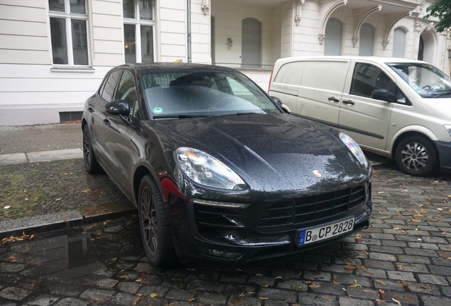 Porsche 95B Macan GTS