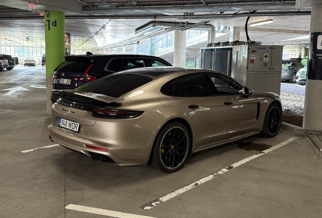 Porsche 971 Panamera Turbo