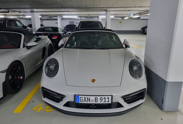 Porsche 992 Carrera 4 GTS Cabriolet