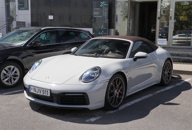 Porsche 992 Carrera 4S Cabriolet MkI