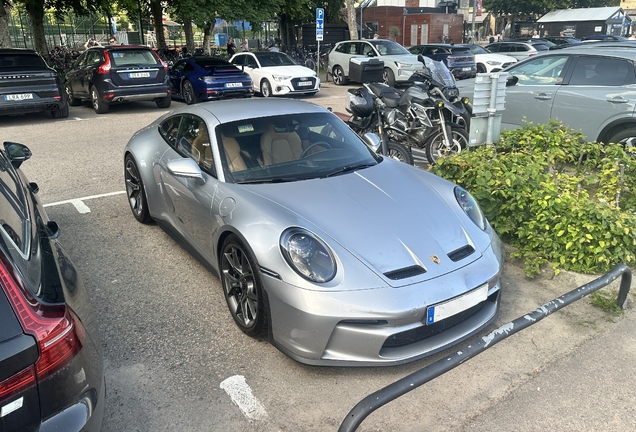 Porsche 992 GT3 Touring