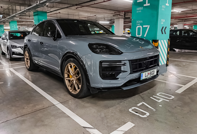Porsche Cayenne Coupé Turbo E-Hybrid