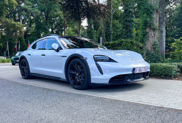Porsche Taycan Turbo Cross Turismo