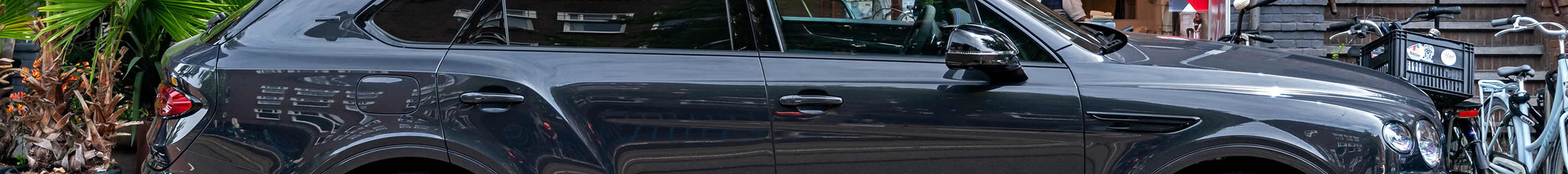 Bentley Bentayga Hybrid S 2024 Black Edition