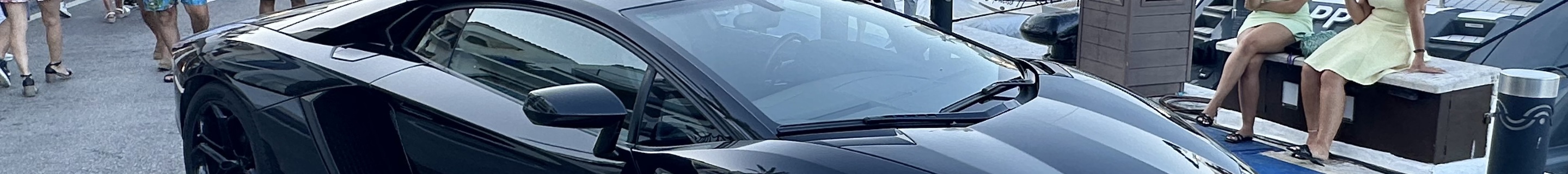 Lamborghini Aventador LP700-4