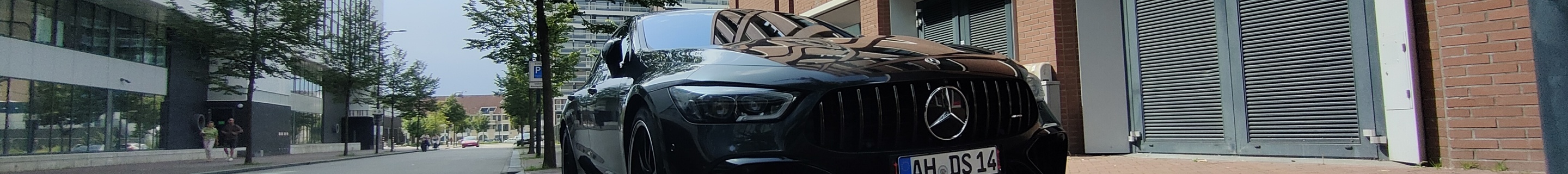 Mercedes-AMG GT 63 S X290