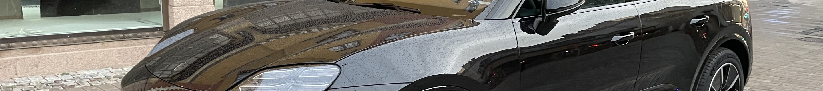 Porsche Macan EV Turbo