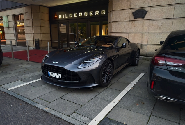 Aston Martin DB12