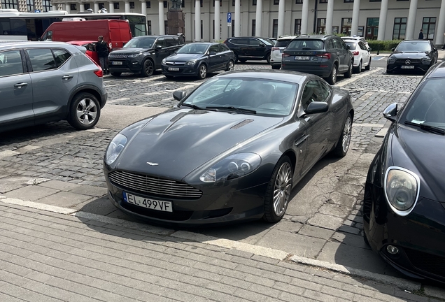 Aston Martin DB9