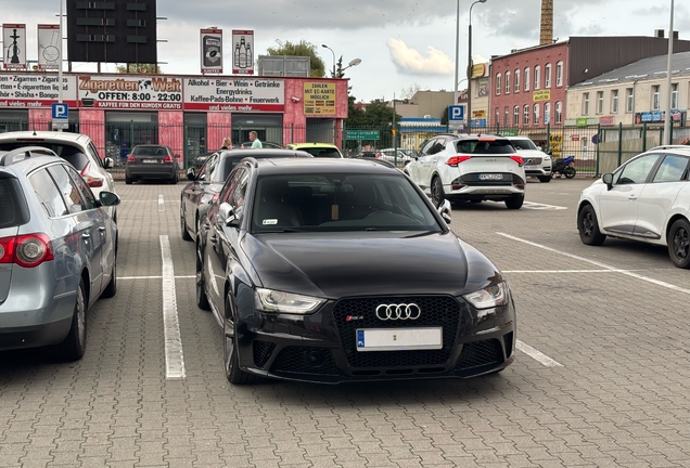 Audi RS4 Avant B8