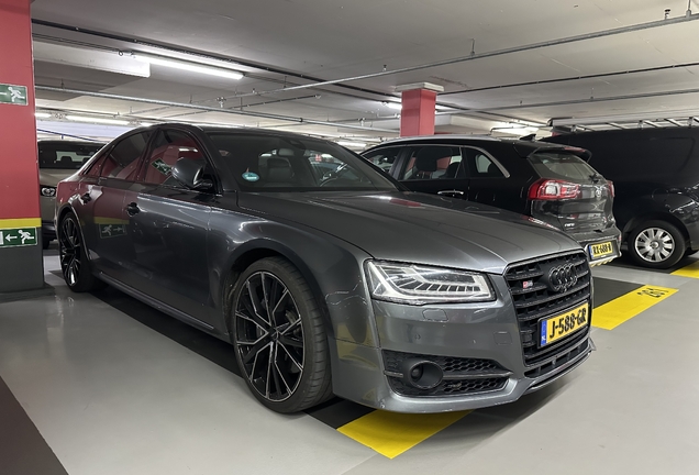 Audi S8 D4 Plus