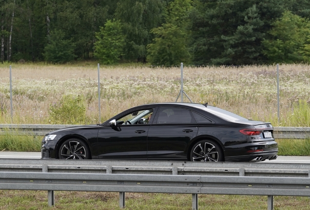 Audi S8 D5