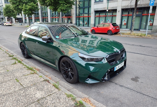 BMW M5 G90