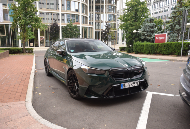 BMW M5 G90