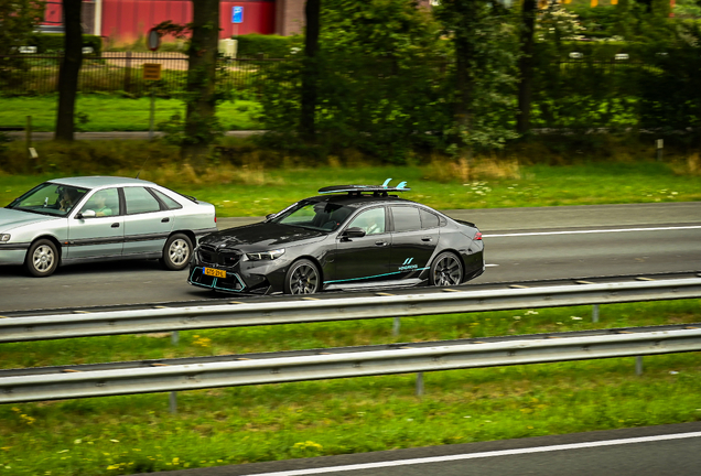 BMW M5 G90