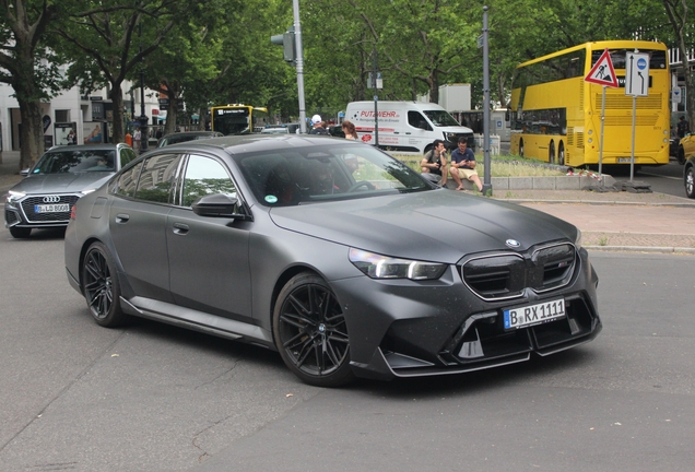 BMW M5 G90