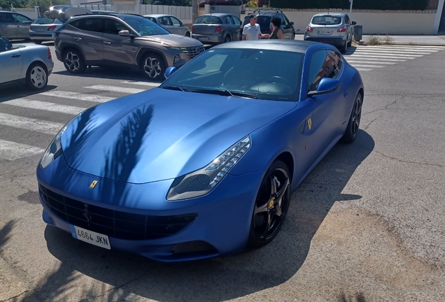 Ferrari FF