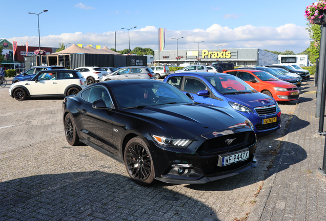 Ford Mustang GT 2015