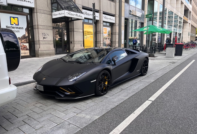 Lamborghini Aventador S LP740-4 Roadster