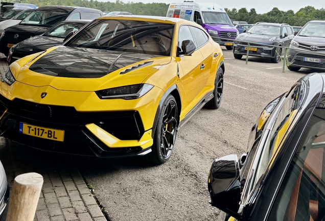 Lamborghini Urus Performante