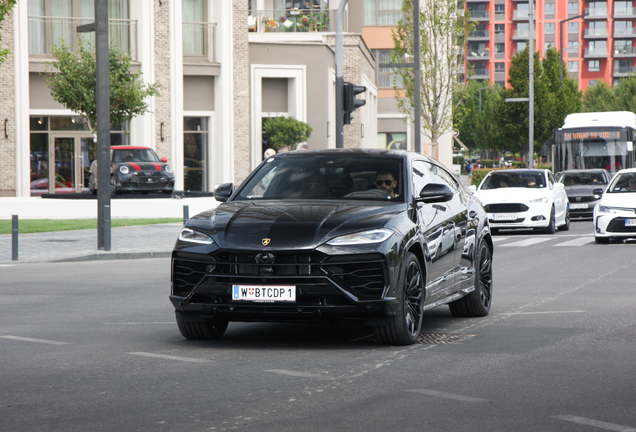 Lamborghini Urus SE