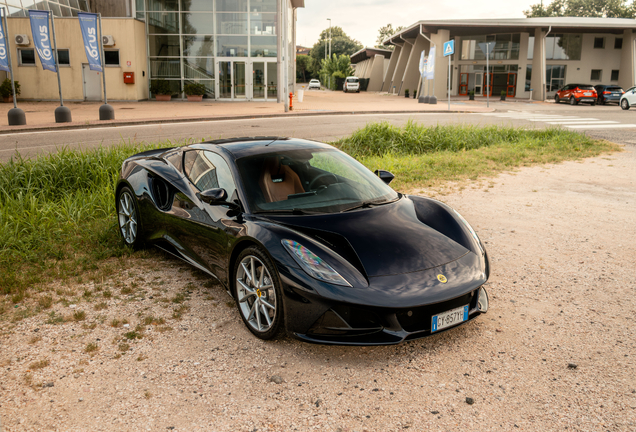 Lotus Emira