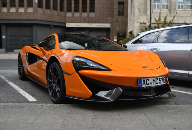 McLaren 570S
